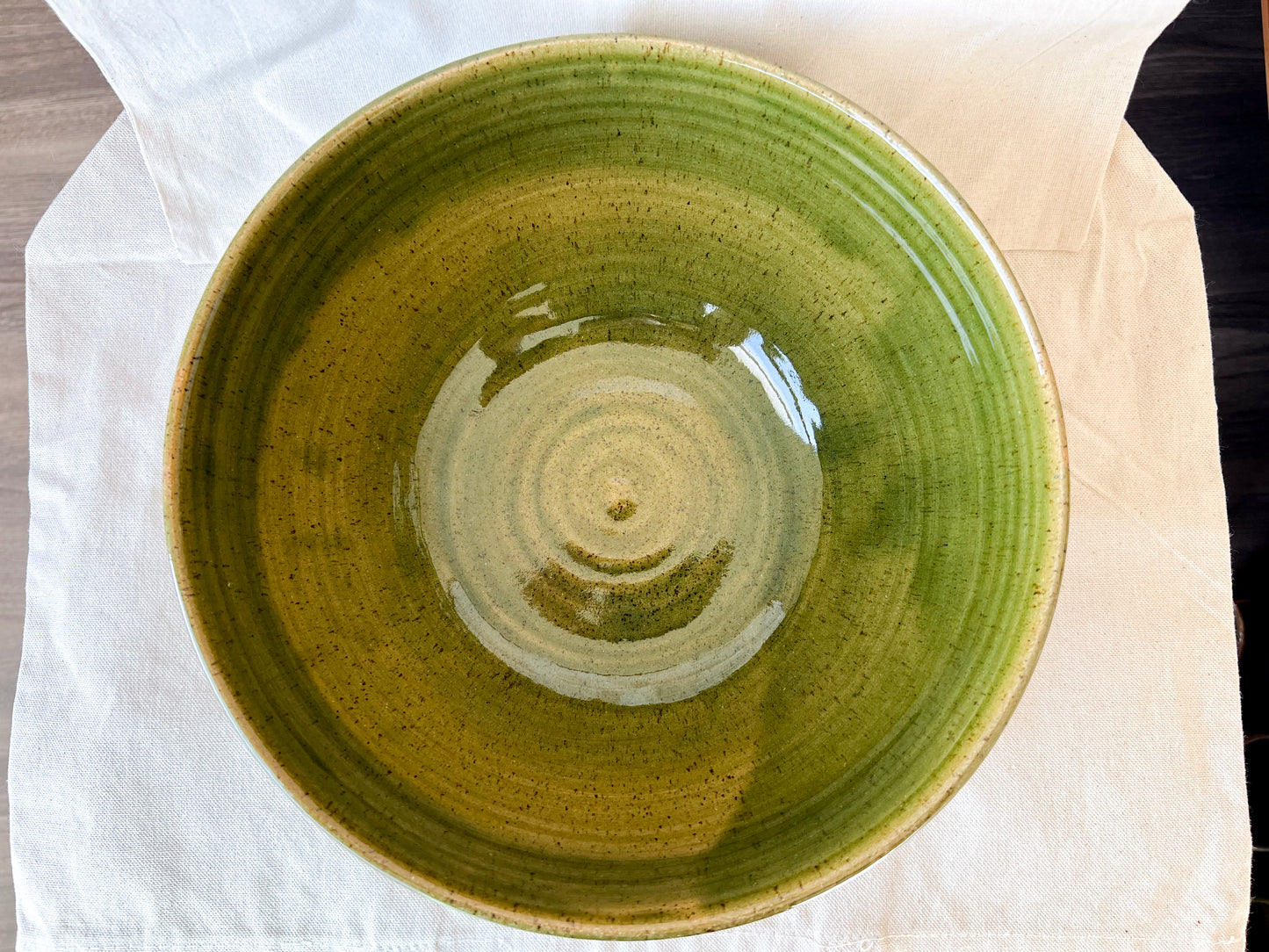Lime Serving Bowl (Large)