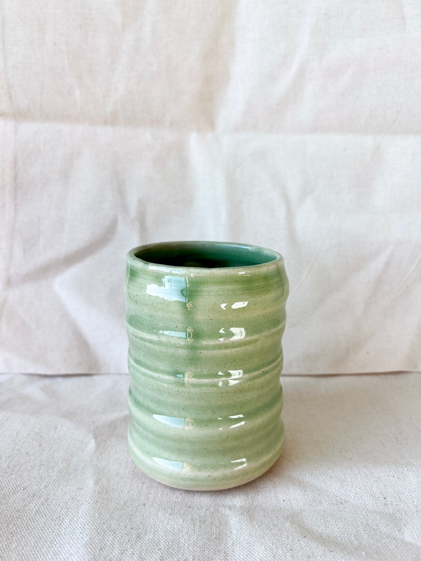Jade Wavy Cup