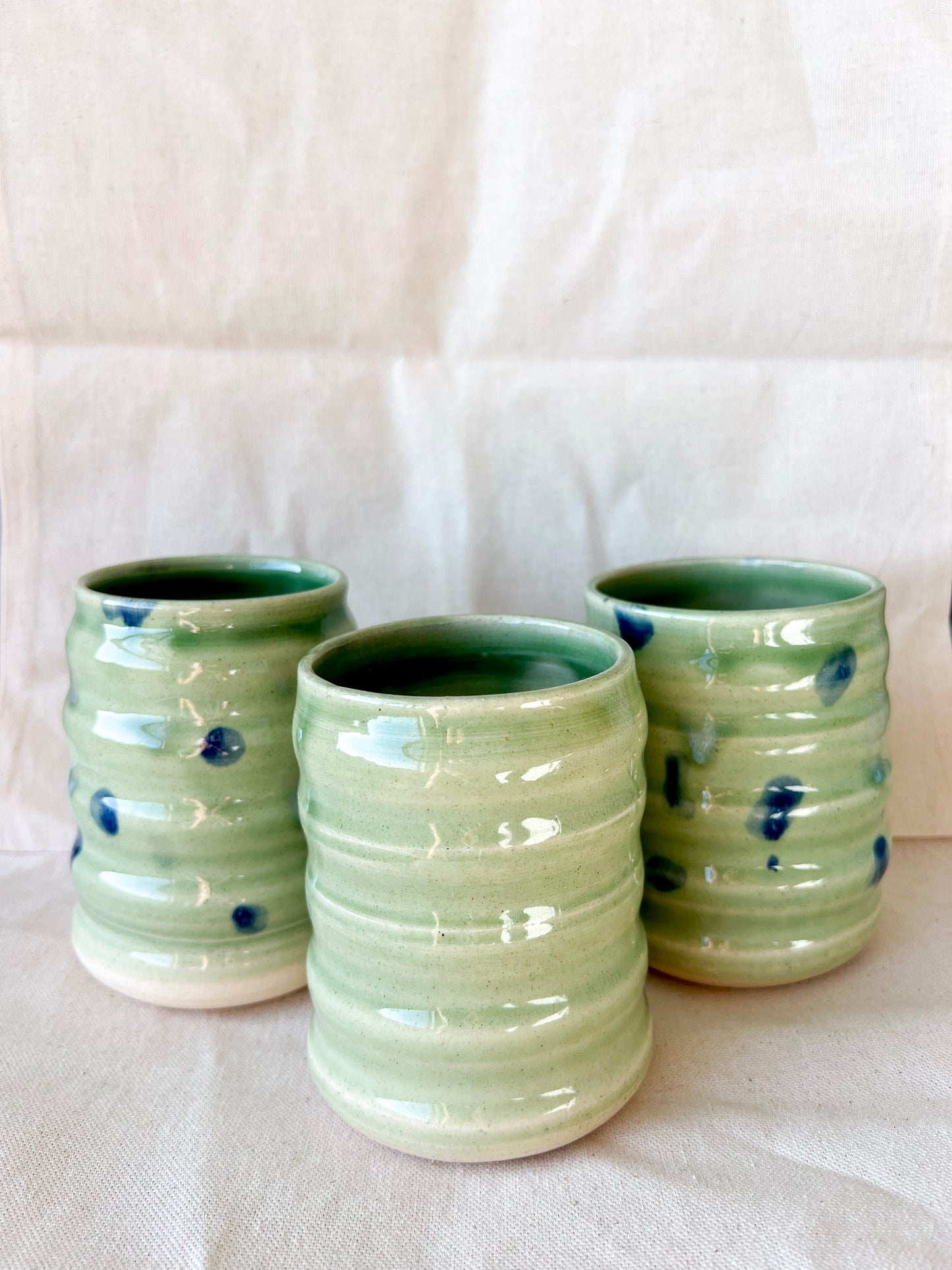 Jade with Dots Wavy Cup