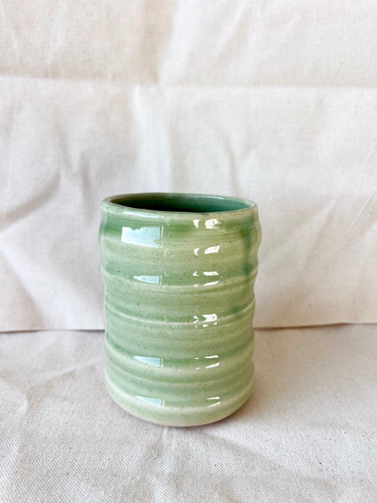 Jade Wavy Cup
