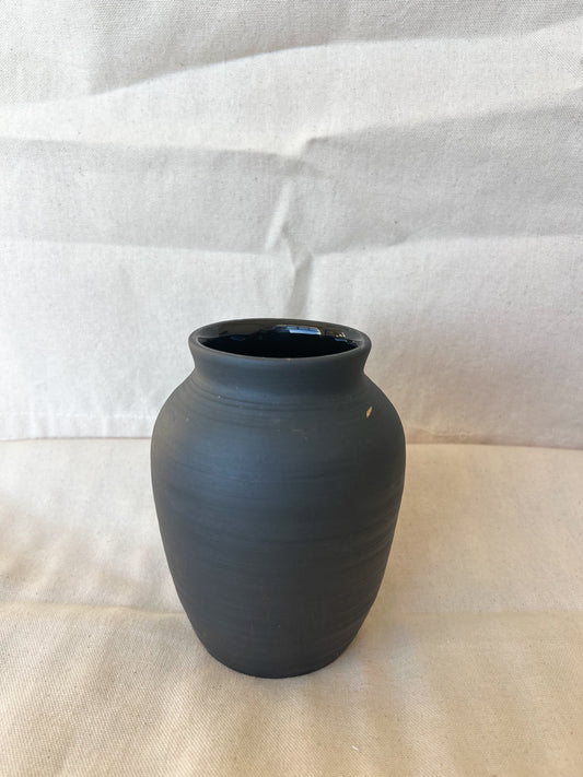 Obsidian Vase Small