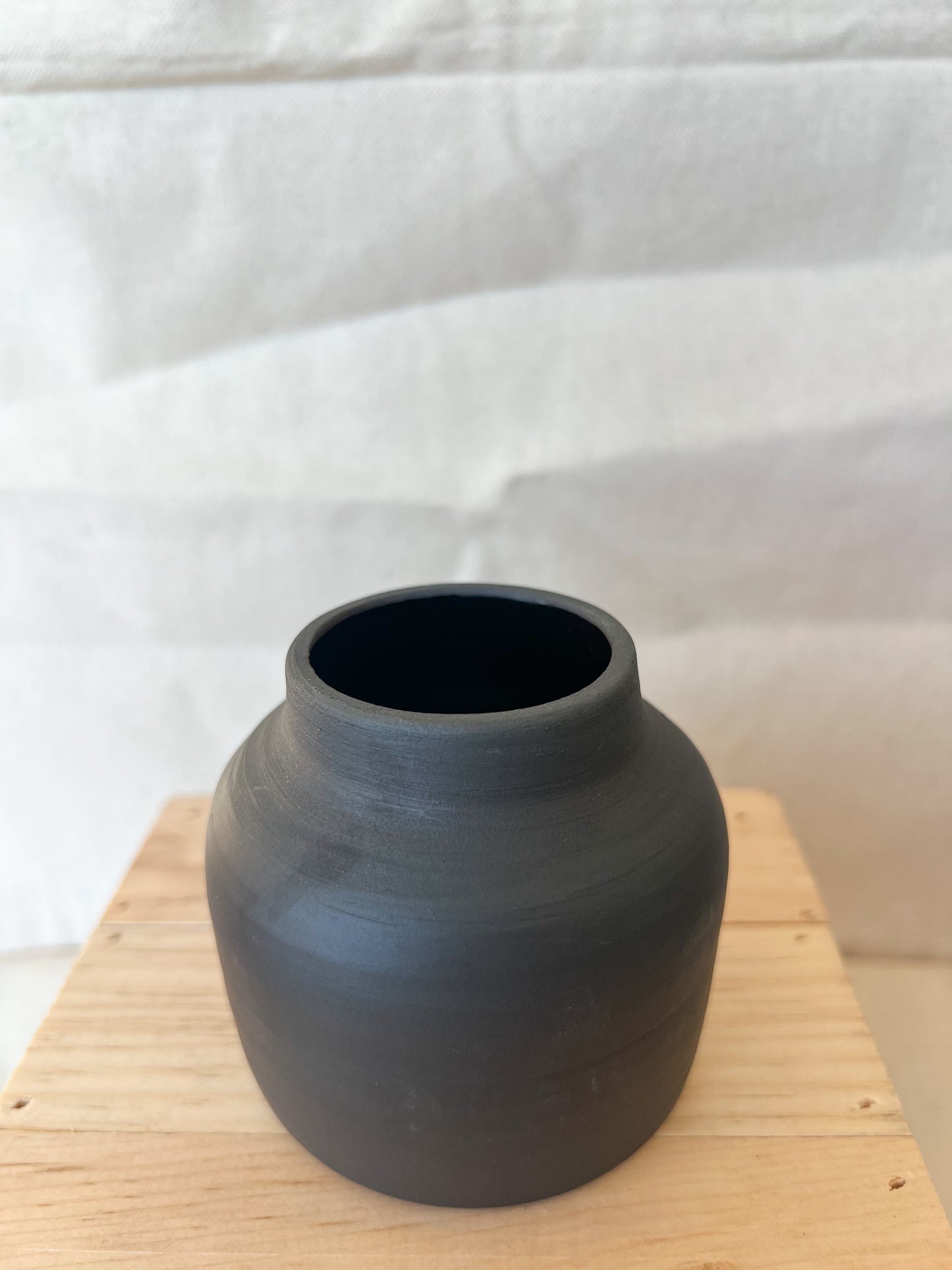 Obsidian Vase Mini #2