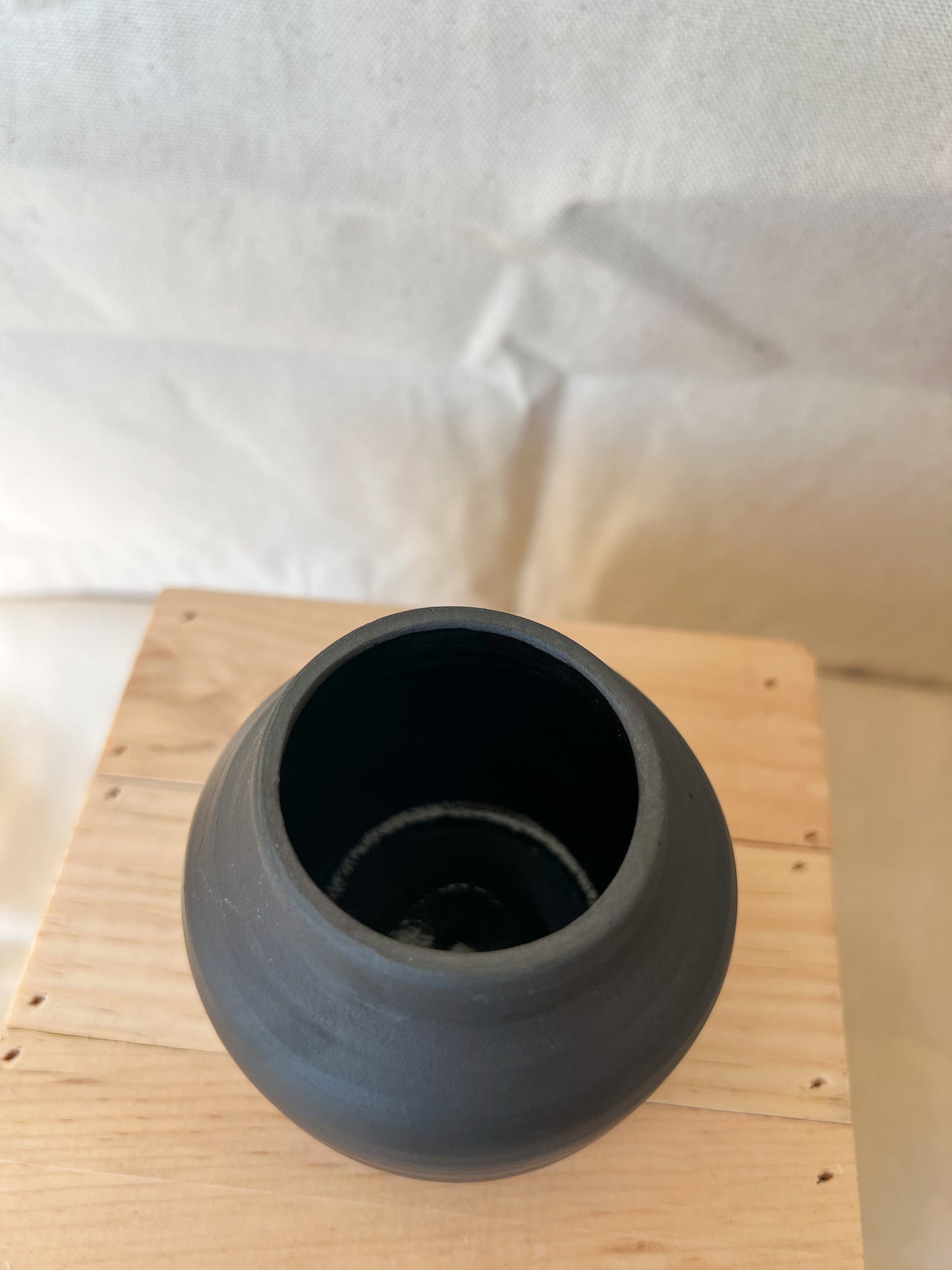 Obsidian Vase Mini #2