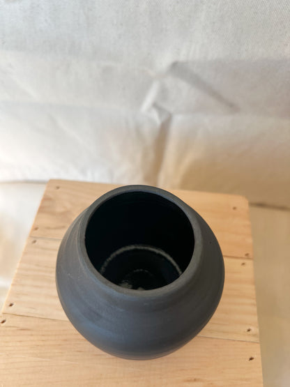 Obsidian Vase Mini #2